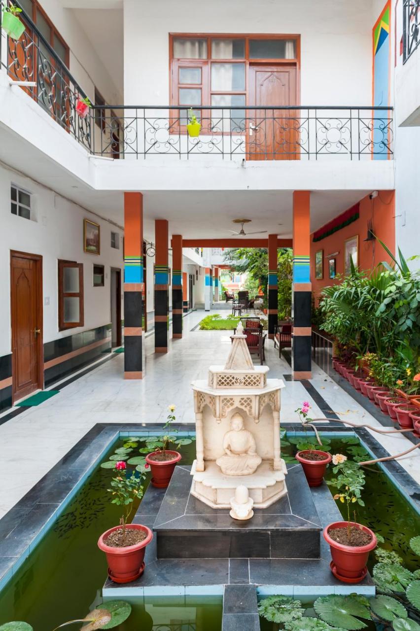 Hotel Harmony Khajurāho Exteriér fotografie